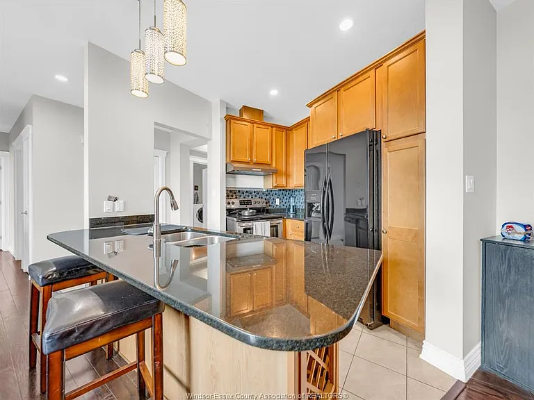 1225 Riverside Dr E #1007 — Photo 8