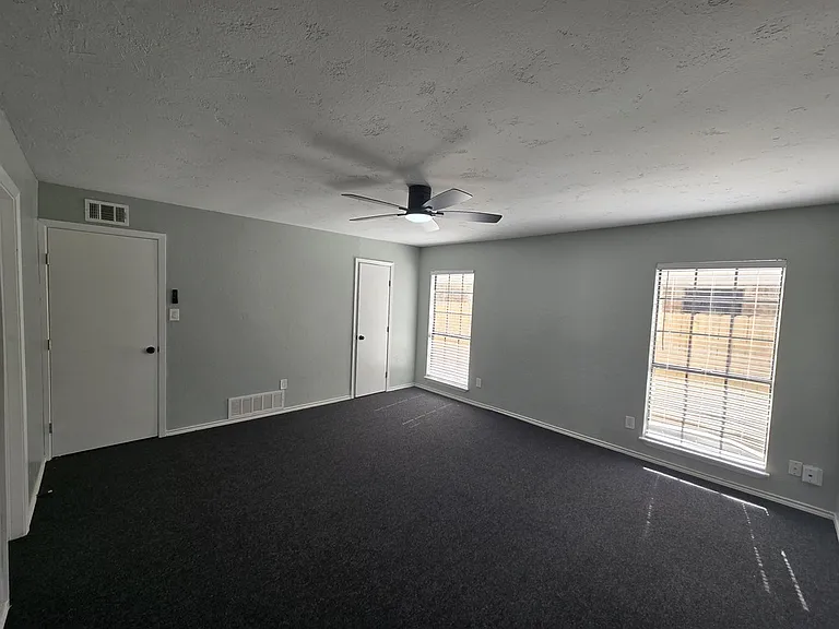 7005 Wills Dr — Photo 12