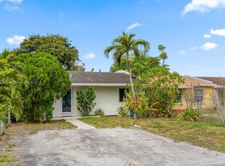 19448 NW 28th Pl, Miami Gardens, FL 33056
