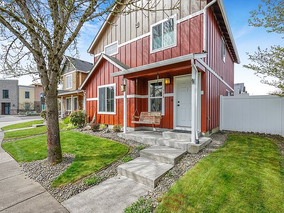 2nd image of 714 SE 14th Ave