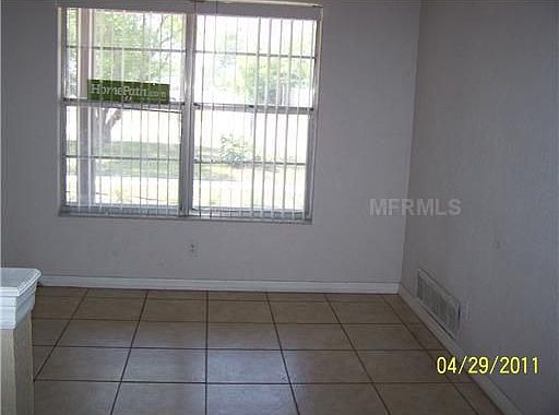 5th image of 158 Balsam St