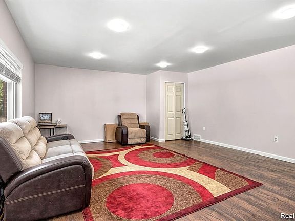 5th image of 25690 W Hills Dr