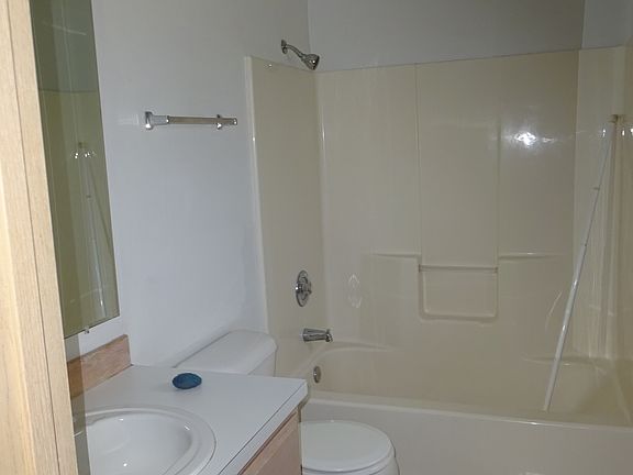5th image of 6406 9th Ave NE APT C