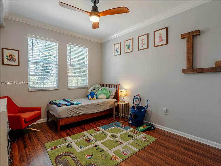 533 NE 3rd Ave #306 — Photo 9