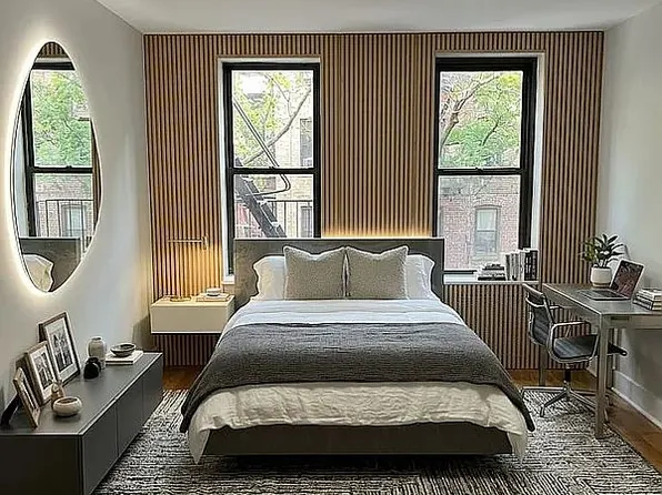 253 W 16th St, New York, NY 10011