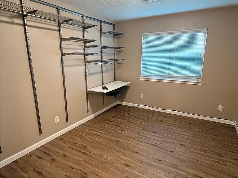 4817 Falcon Forest Dr — Photo 13