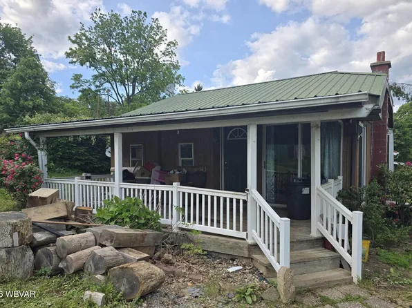 210 Fairview St, Avis, PA 17721