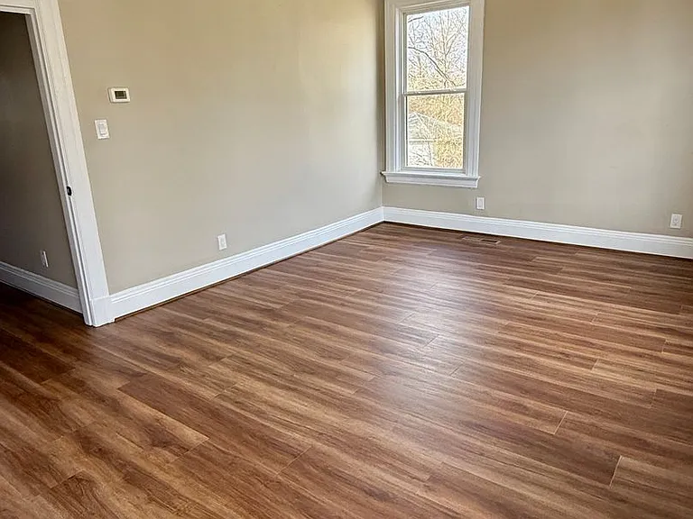 415 Considine Ave — Photo 12