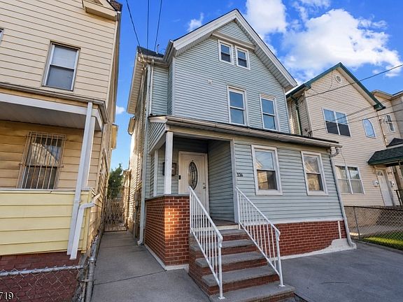 3rd image of 136 Smith St