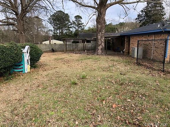 2nd image of 107 Emerald Dr