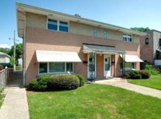 9106 Brookfield Ave, Brookfield, IL 60513