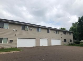 706 Bruce Ct APT 11, Menomonie, WI 54751