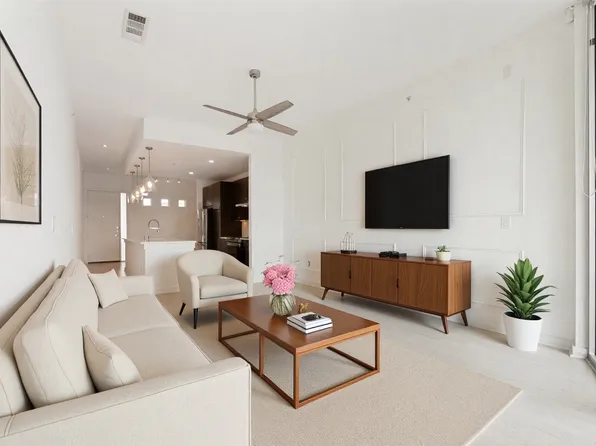 2950 McKinney Ave APT 410, Dallas, TX 75204