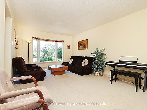 3rd image of 48 Ashfield Dr
