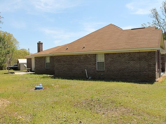 2nd image of 1179 County Road 135