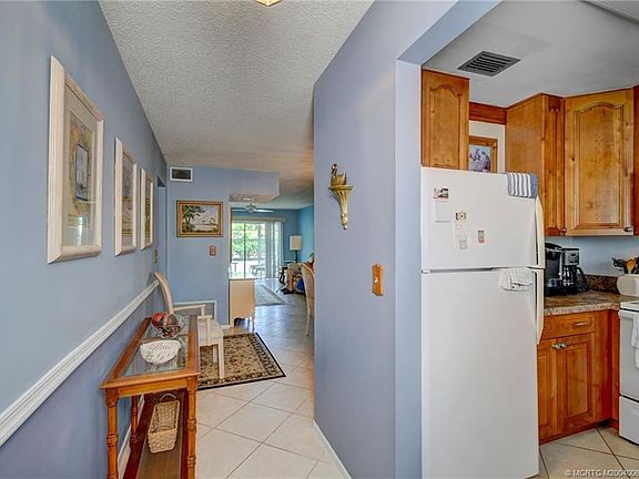5th image of 2600 SE Ocean Blvd Unit Un I 14
