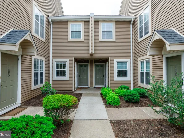 1607 Society Pl, Newtown, PA 18940