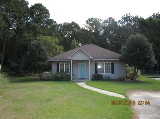 1077 Parkplace Dr, Manning, SC 29102