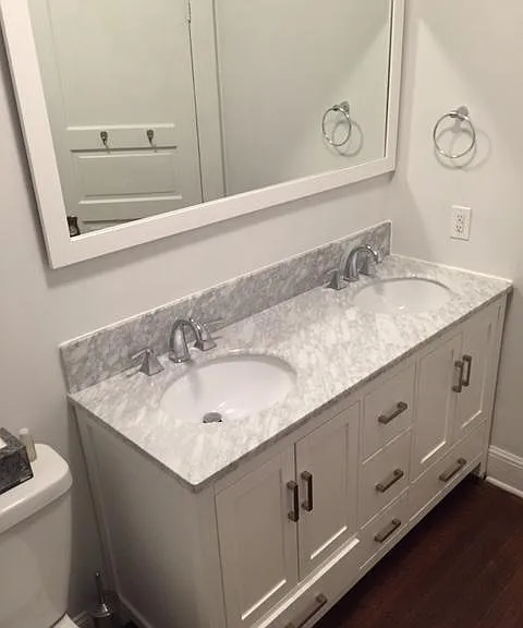 double vanity with marble top