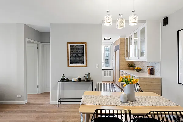 Sold by Compass | media 20