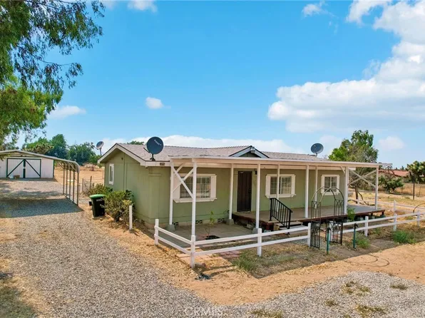 7276 Phelan Rd, Phelan, CA 92371