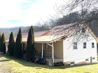 1794 Sandys Run Rd, West Union, WV 26456