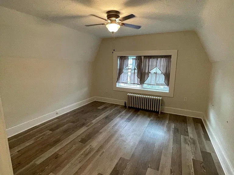 108 Majestic Ave #2 — Photo 4