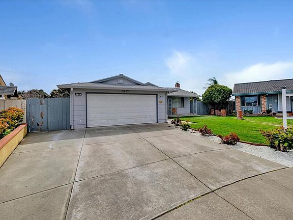 2nd image of 4740 Darlene Ct