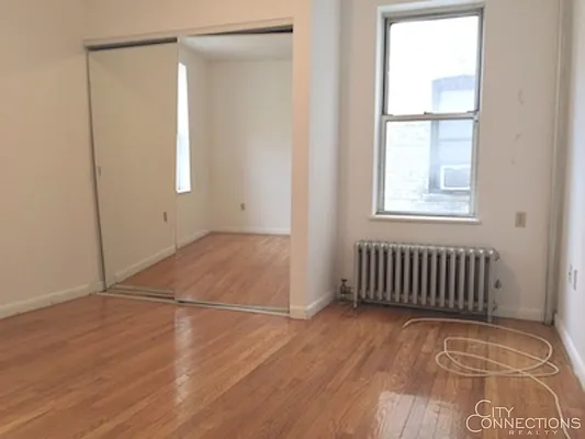 Rented by City Connections Realty | media 8