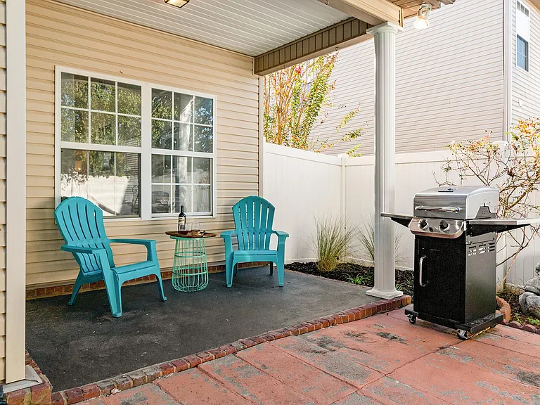 5226 Cloister Dr — Photo 30