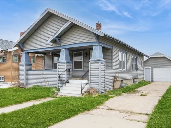 1130 E Ave NW, Cedar Rapids, IA 52405