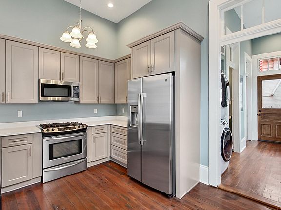 2nd image of 5709 Tchoupitoulas St