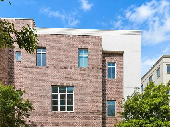1444 Lake Pointe Pkwy, Sugar Land, TX 77478