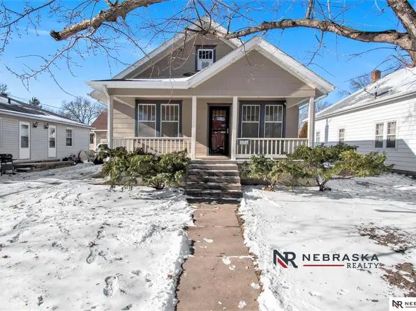 1041 S 31st St, Lincoln, NE 68510