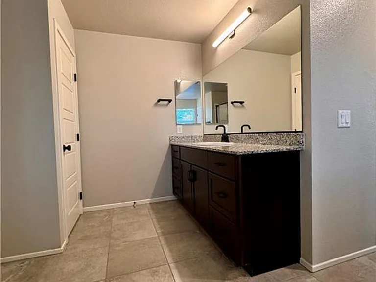 7461 Opal Star St — Photo 19