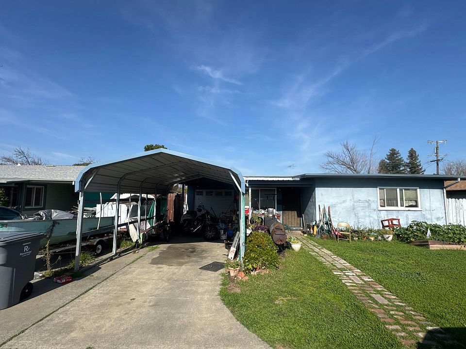 1st image of 422 W F St