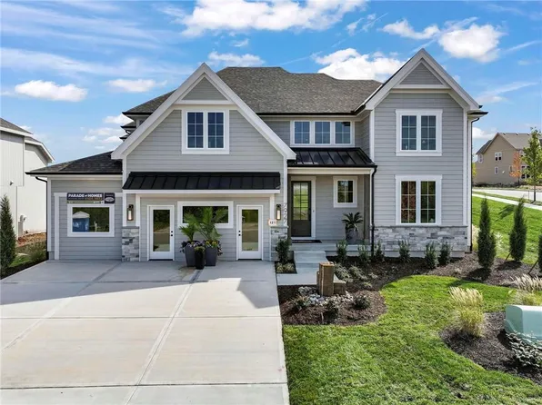 7927 Round Prairie St, Shawnee, KS 66203