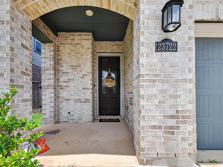 23722 Pullin Market Dr — Photo 2