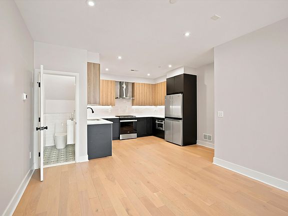 5th image of 315 W Berks St #1
