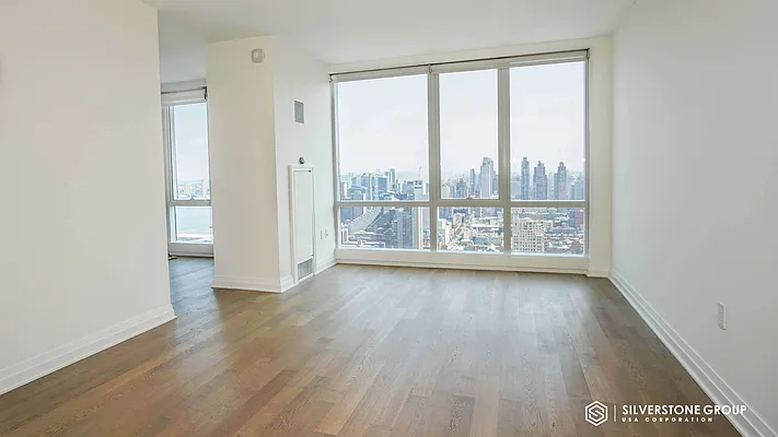 Rented by Silverstone Group USA Corp. | media 19