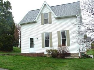 408 1st St, Bethesda, OH 43719