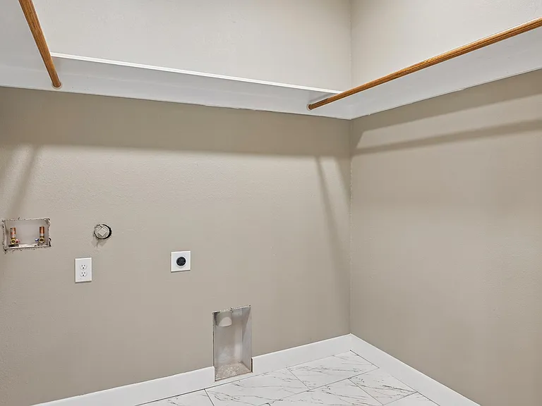3337 Whirlaway Rd — Photo 5