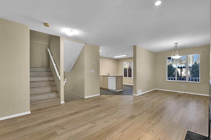 Surrey Townhouse for rent - 5 Bedrooms in Surrey