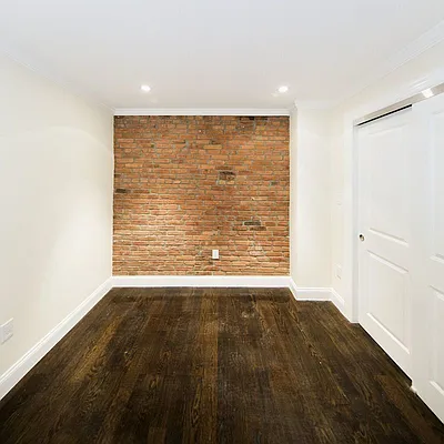 Rented by Voro New York | media 21