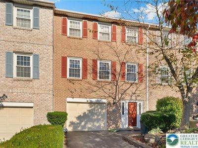 4626 N Hedgerow Dr, Allentown, PA, 18103