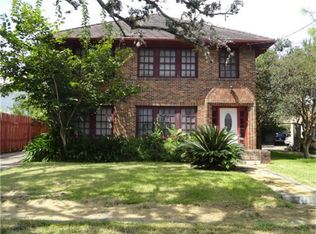 4828 Chenevert St, Houston, TX 77004