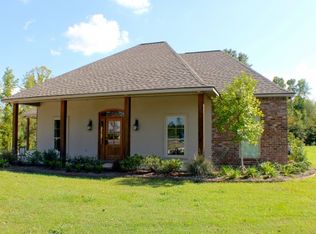11198 Rosedale Rd, Port Allen, LA 70767