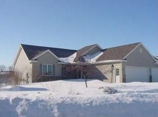 1119 Golfers Ct SE, Rochester, MN 55904