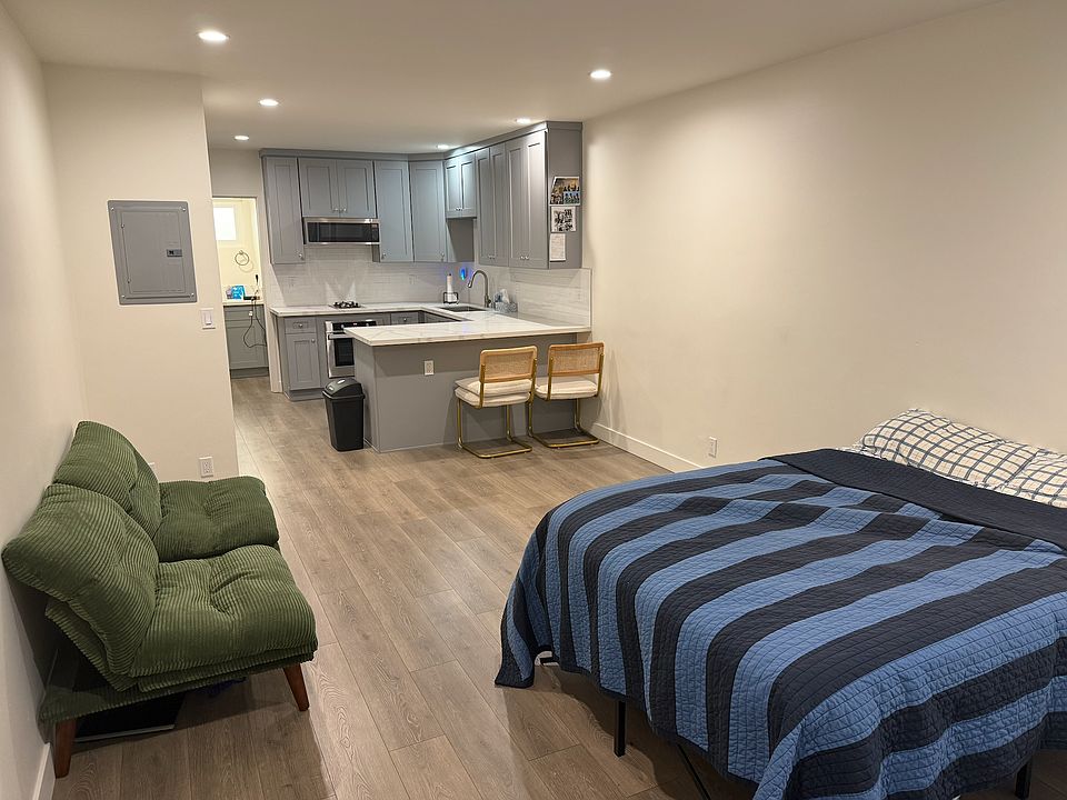 1st image of 29 W 29th St #5