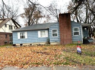 2302 E Court St, Flint, MI 48503